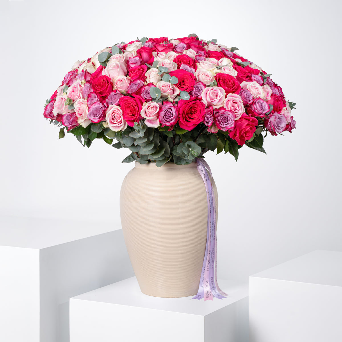 200 Blush Roses  Vase