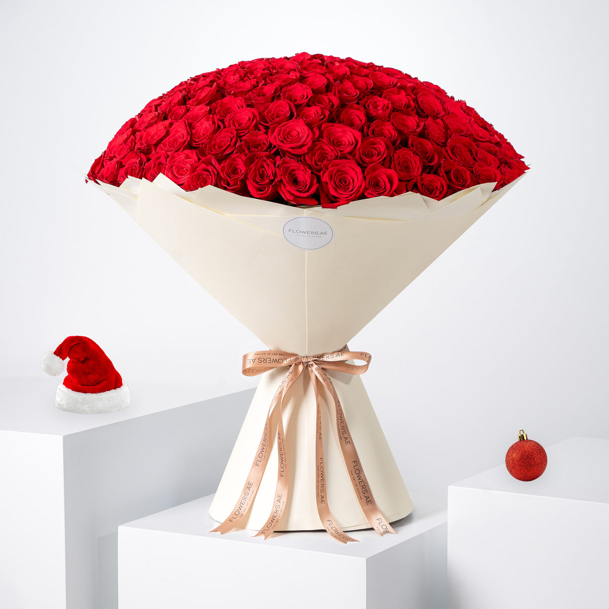 200 Festive Red Roses