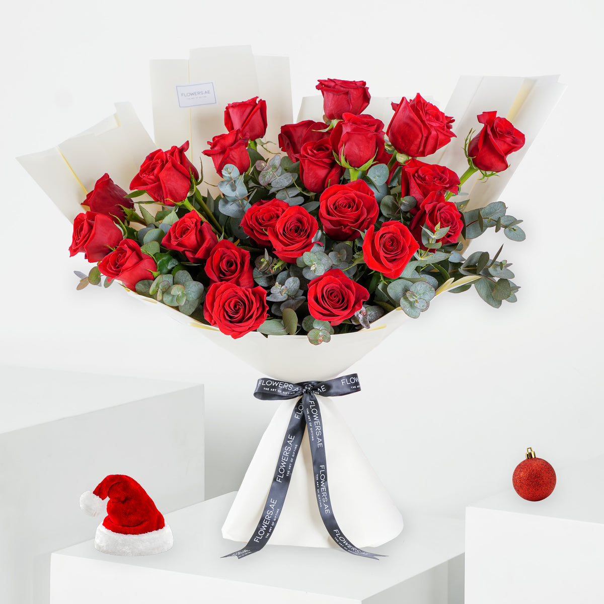 25 Festive Red Roses