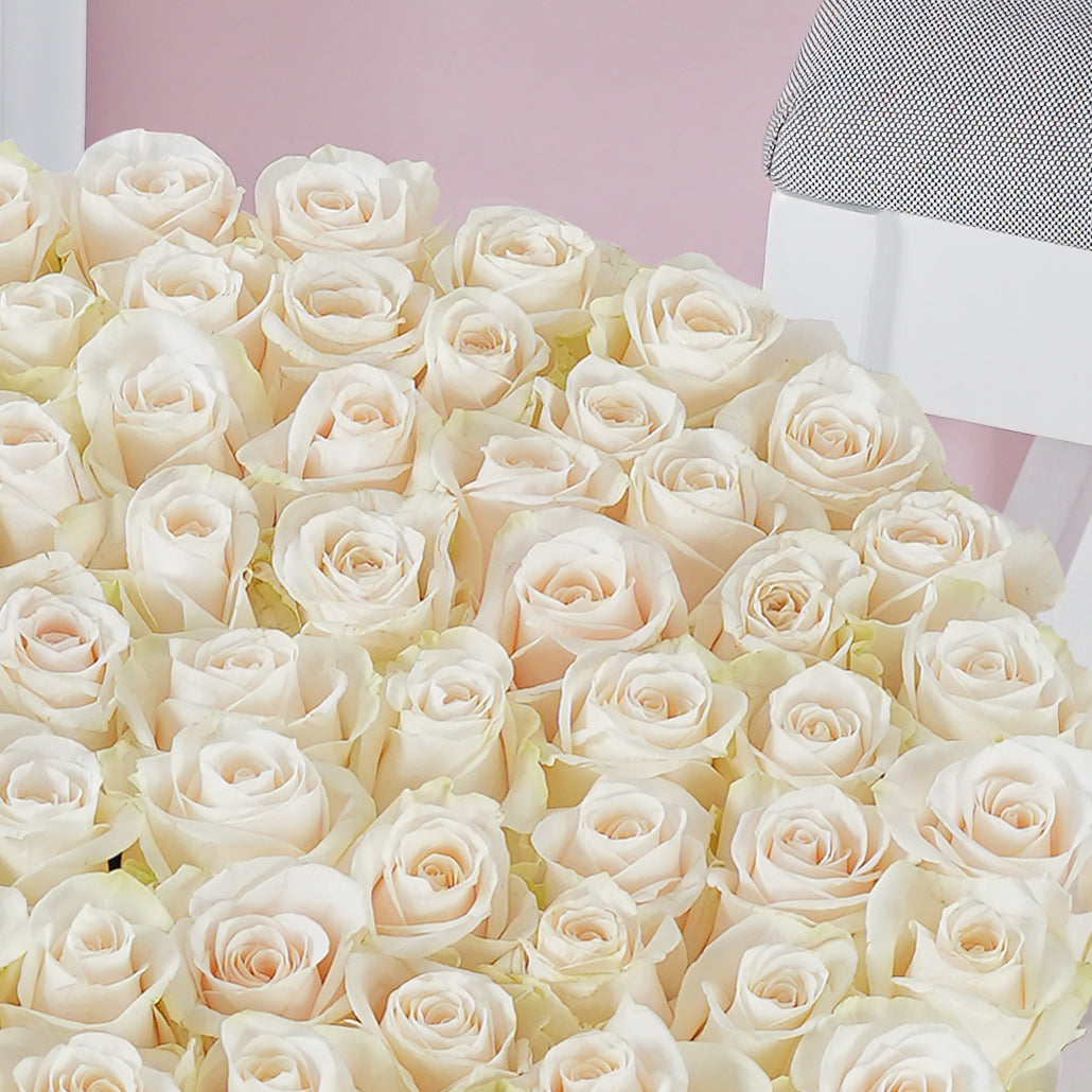 Valentine XXL White Roses Hatbox